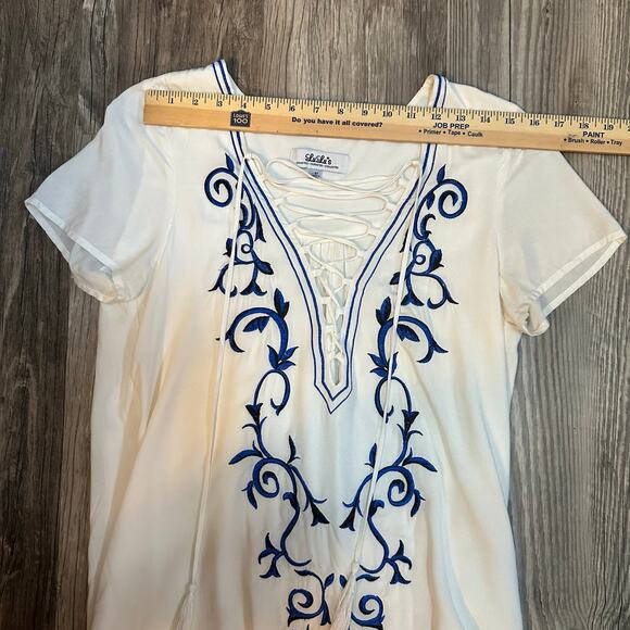 LULU’S White Boho Shift Dress Blue Embroidery Front Tassels Women’s Size‎ Medium - Picture 4 of 7